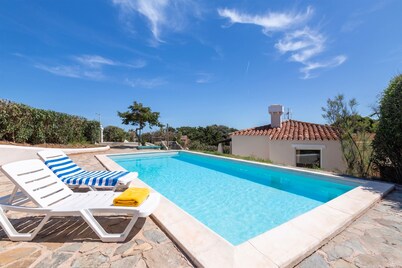 Villa 'Sabbia - Private Pool' with Sea View, Wi-Fi and Air Conditioning