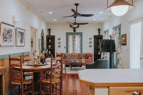 Charming cottage on 8 acres of peace & tranquility just a short drive from town.