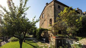 Castel D'Arno Guest House | Exterior