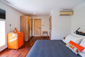 Classic Room | Premium bedding, minibar, soundproofing, free WiFi