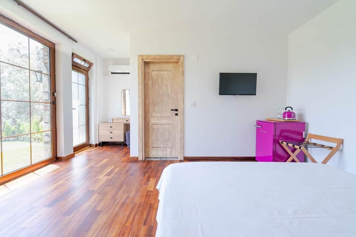 Luxury Room | Premium bedding, minibar, soundproofing, free WiFi