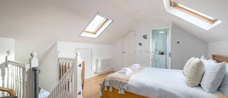 Desk, iron/ironing board, travel crib, WiFi