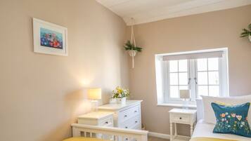 8 bedrooms, individually decorated, individually furnished, free WiFi