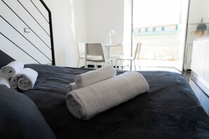 1 Schlafzimmer, Schreibtisch, Bügeleisen/Bügelbrett, kostenloses WLAN