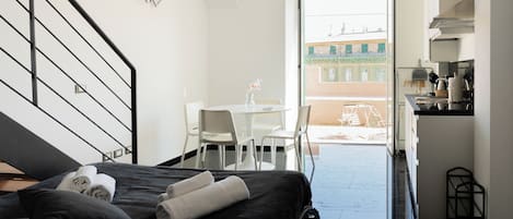 1 bedroom, desk, iron/ironing board, free WiFi