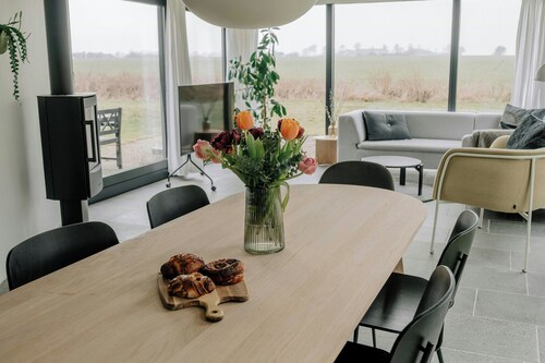 Architect-designed house near Dyngby Beach