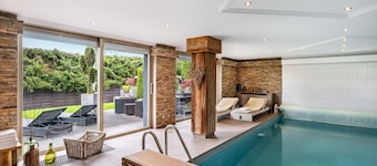 Room 6 at Gästehaus Tanneck – Mountain View, Shared Sauna & Indoor Pool
