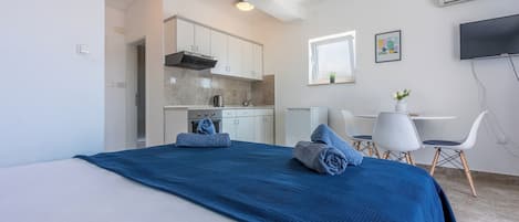 1 bedroom, free WiFi, bed sheets