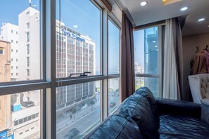 Junior Suite, City View | Interior - Bulvar Hotel (Izmir)