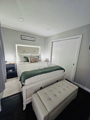 1 bedroom, iron/ironing board, WiFi, bed sheets