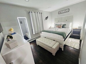 Room - Sundown Escape Near SouthShore University Hospital (Bay Shore)