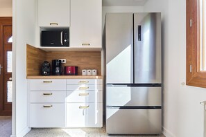 Interior - Familly house • 4 bedrooms • Spa • Garden • Parking (Reims)