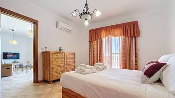 2 bedrooms, desk, iron/ironing board