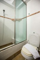 1 habitación y acceso a internet 