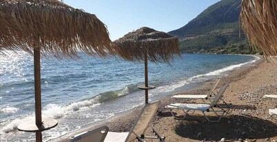 Epidavros Villas - Dafni Stone Garden Retreat