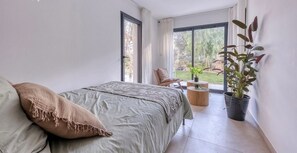 2 bedrooms, iron/ironing board, WiFi, bed sheets - Orange Blossom (La Ciotat)