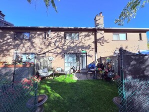 Shared Dormitory, 1 Bedroom, Fireplace | Outdoor dining - Room-private Room2 North York Quiet (Toronto)