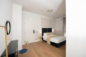 Room - Mirosa Luxury Room 214 with Wi-Fi and Air Conditioning (Pompei)