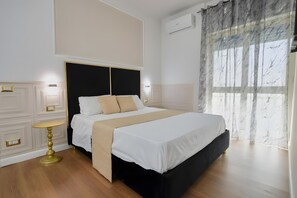Room - Mirosa Luxury Room 214 with Wi-Fi and Air Conditioning (Pompei)