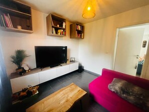 TV