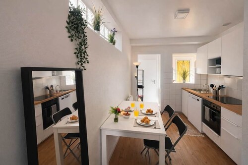 Studio Cosy - Tram 7 min | Car park |