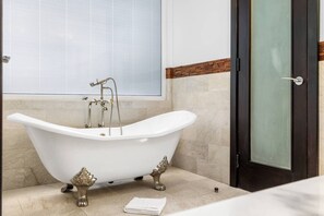 Hair dryer - LUX 2BR Pool 5mins Beach | Villa Ocean by Bocobay (Noord)