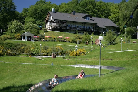 Property grounds. Hotel Eifeltor