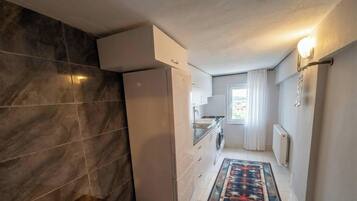 House, 2 Bedrooms, Balcony | Private kitchen