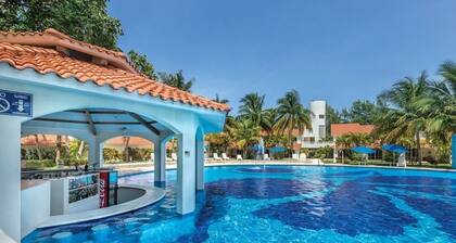 Isla Mujeres | Relaxing Island Retreat | Pool + Beach