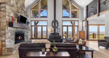 Averon Lodge – Luxury Estate at Bear Lake (Sleeps 80)