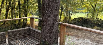 Chalet in the woods very well located, quiet, fully equipped Wifi television more