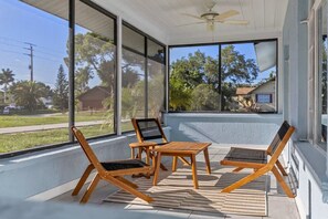 Terrace/patio - 4 BR/3 BA Heated Pool and Hot Tub by FVC (Bradenton)