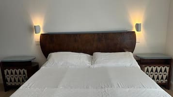 Superior Double Room, City View | In-room safe, soundproofing, iron/ironing board, free WiFi