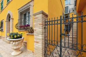 Detall de l'exterior