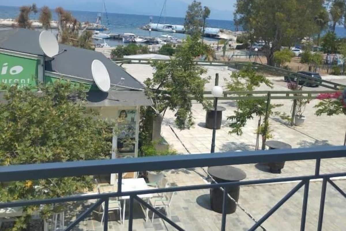 Double Room, Balcony, Sea View | Property grounds