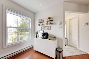 Interior - La Place du Village (Magog)