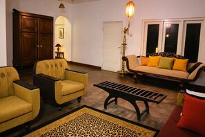 Interior - Habarana Inn - Offiacl (Habarana)