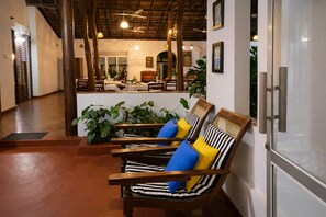 Interior - Habarana Inn - Offiacl (Habarana)
