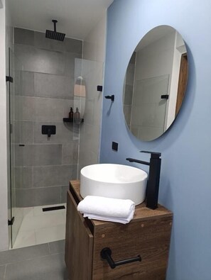 Einzelzimmer | Badezimmer
