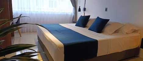 Chambre Confort double | Coffre-fort, accĂšs au Wi-Fi (inclus)