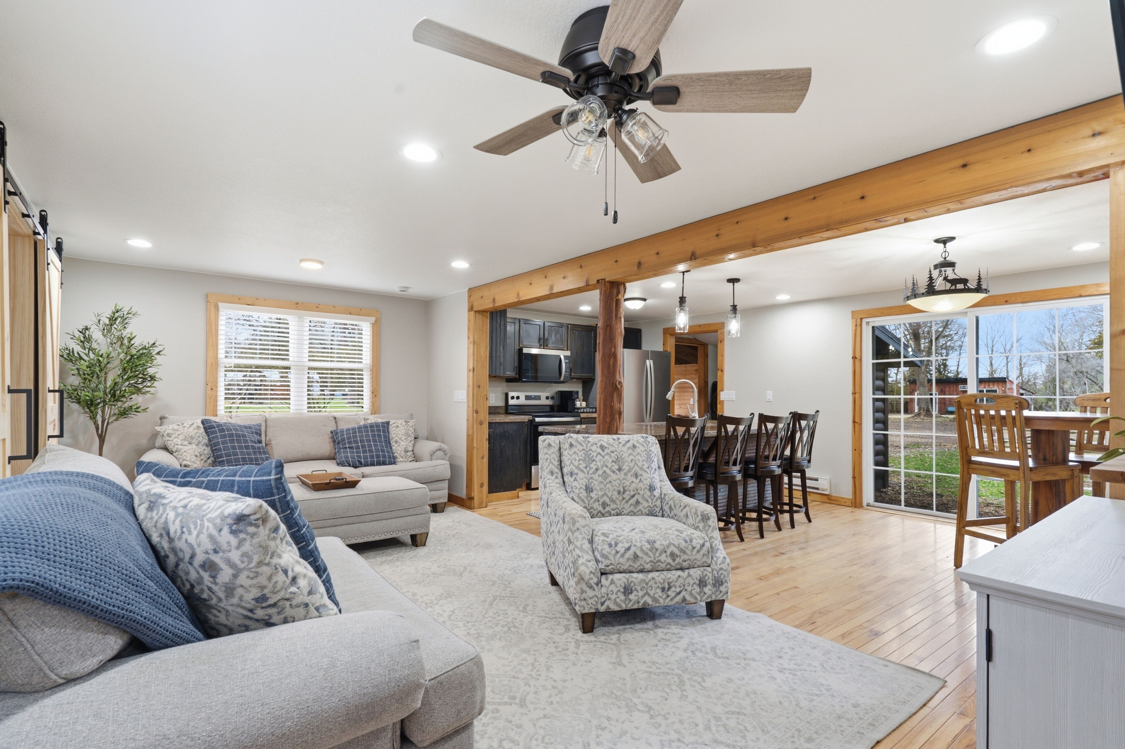 Smart TV, fireplace, video games