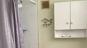 Dormitorio condiviso, 1 camera da letto, fumatori | Bagno