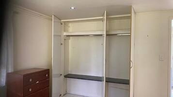 Shared Dormitory, 1 Bedroom, Smoking | Interior