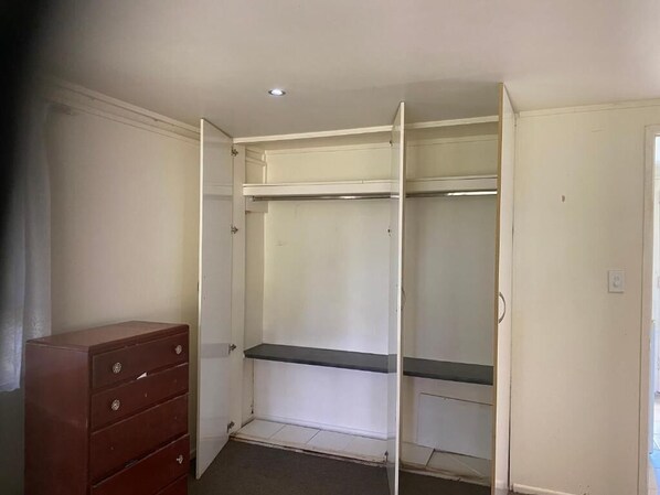 Dormitorio compartido, 1 habitación, para fumadores | Interior