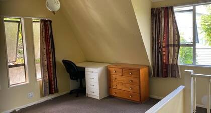 Room-tranquil Browns Bay Guest Rooms wit