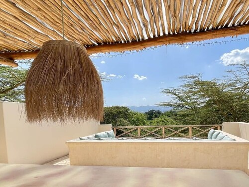 Arimuni Poolhouse (sleeps 2-6)