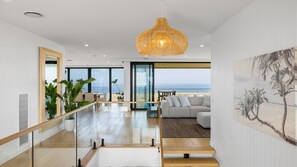 Interior - Island View San Remo (San Remo)