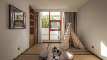Superior Suite, Patio | Premium bedding, down comforters, minibar, individually furnished