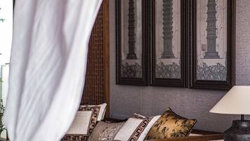 Premium bedding, down comforters, minibar, individually furnished