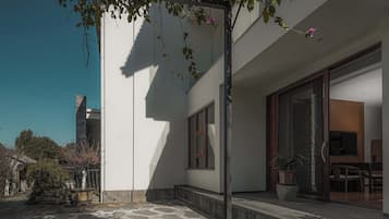 Signature Double Room, Patio | Courtyard view